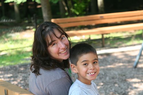 Cogshall with Kim and kids August 2008 (2)