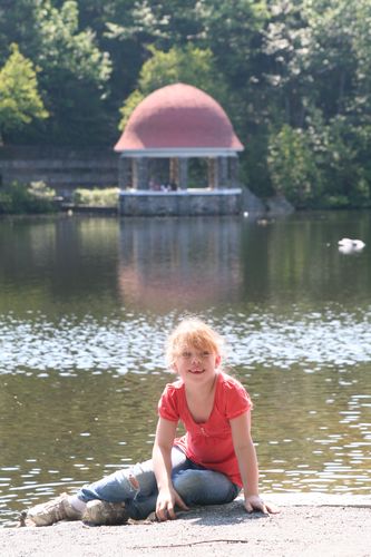 Cogshall with Kim and kids August 2008 (5)