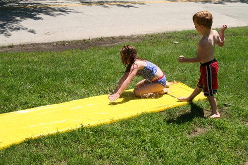Kids slip n slide july 13 2009 (5)