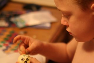 Painting eggs easter 2010 (65) Painting eggs easter 2010 (65)